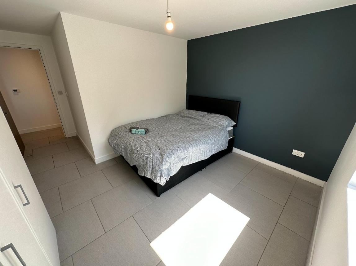Stunning Clapham Two Bed Flat Apartment