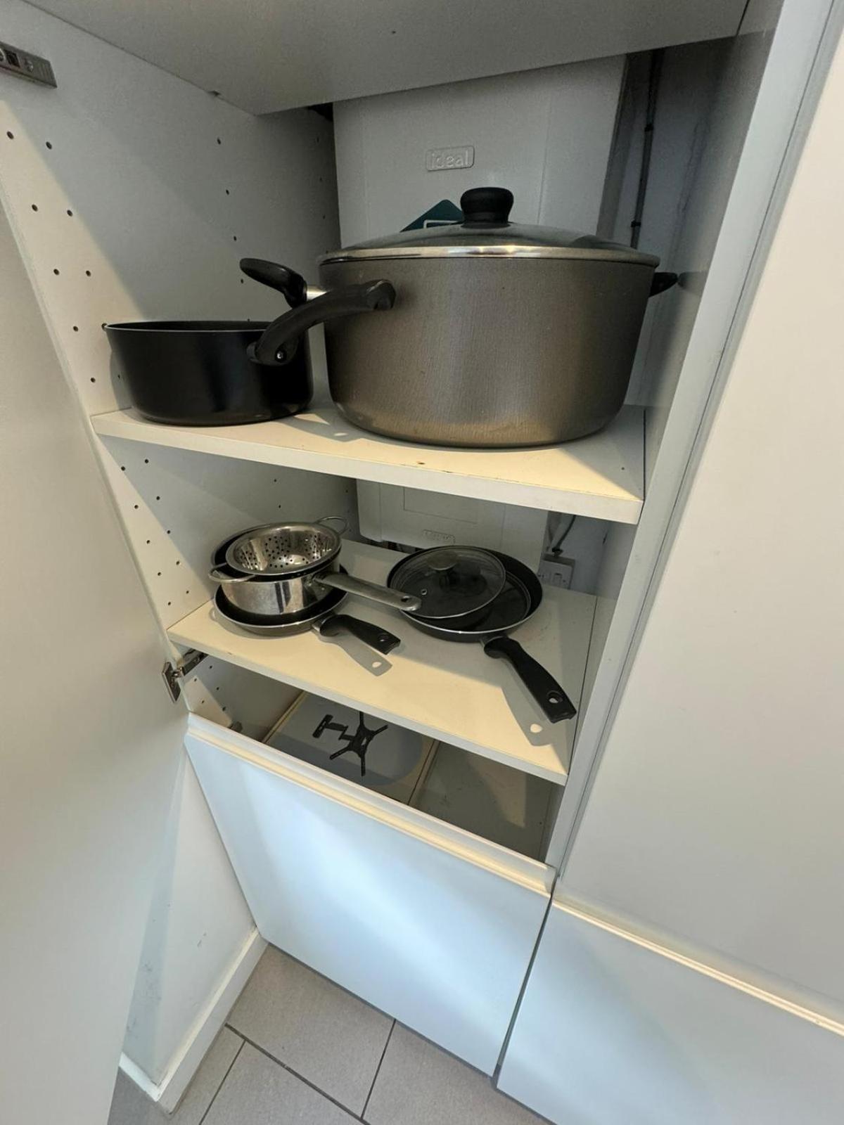Stunning Clapham Two Bed Flat *